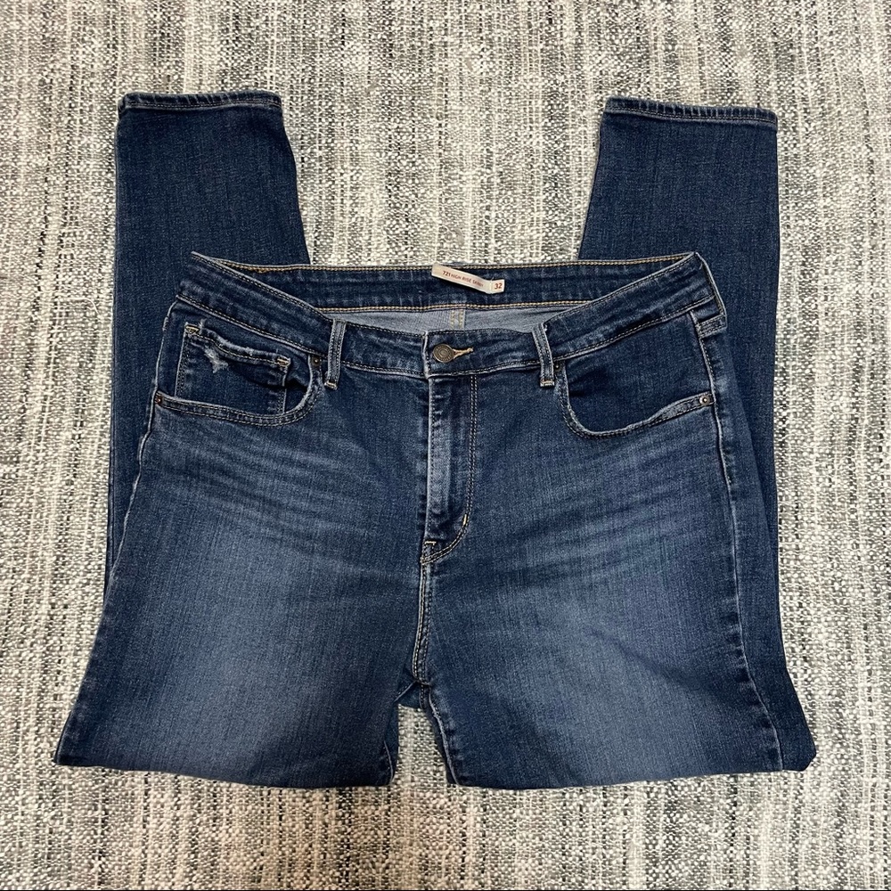 Levi’s 721 High Rise Skinny Jeans Ankle Cut, Size 32/14